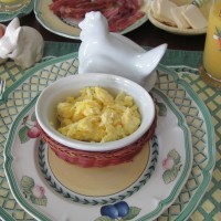 Seriously yummy rich scrambled eggs – dairy free