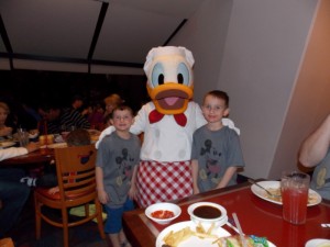 Chef Mickey's dining with food allergies